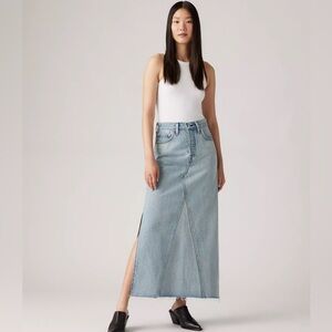Levi’s Long maxi denim skirt